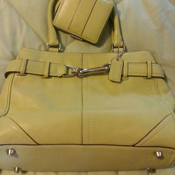 Coach Handbag and Matching Wallet - Picture 3 of 8